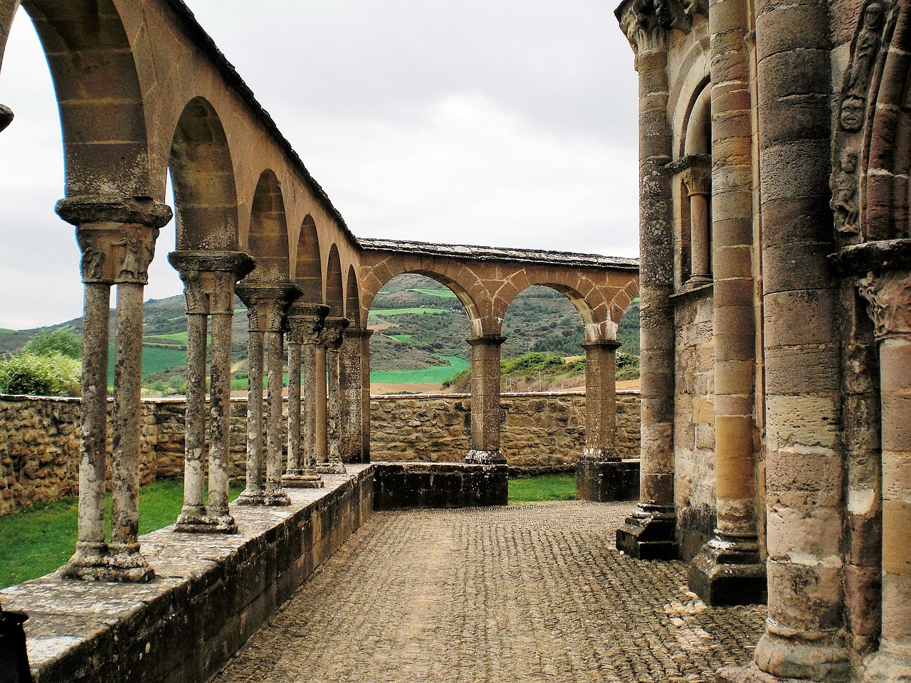 ruin monastery pillars free photo