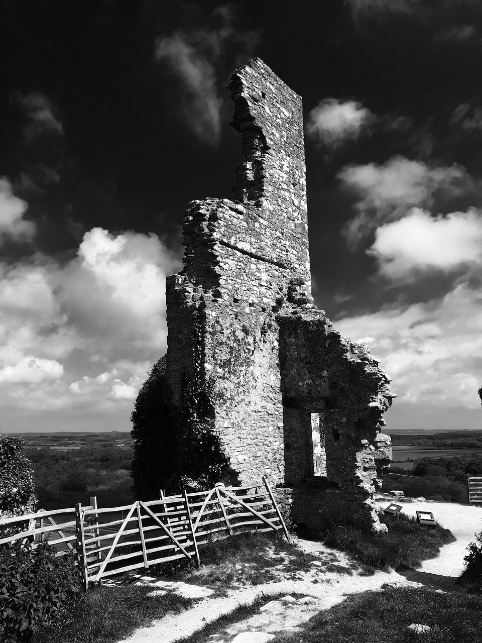 ruin england black white free photo