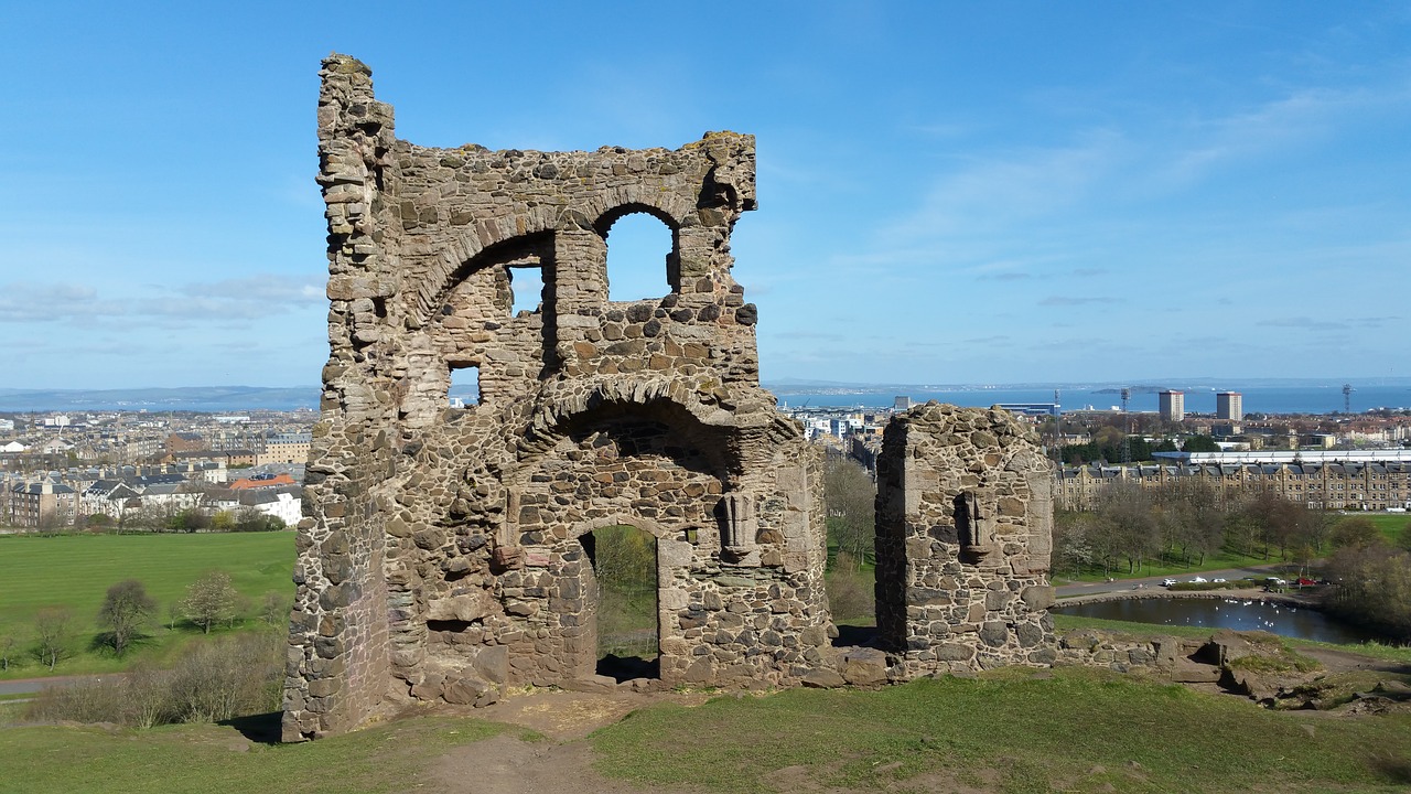 ruin scotland castle free photo