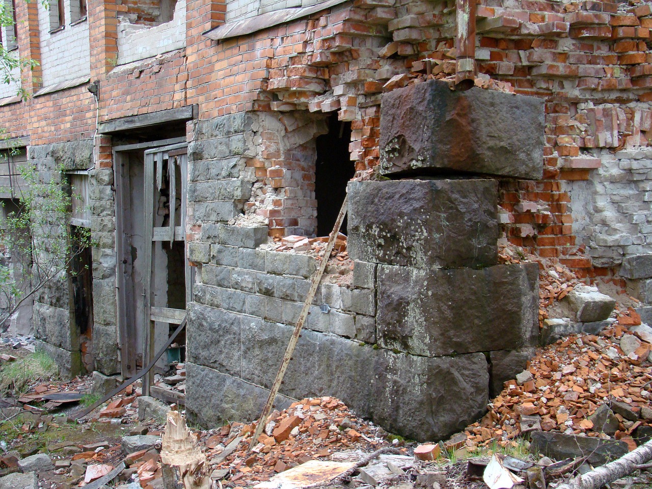 ruin building bricks free photo