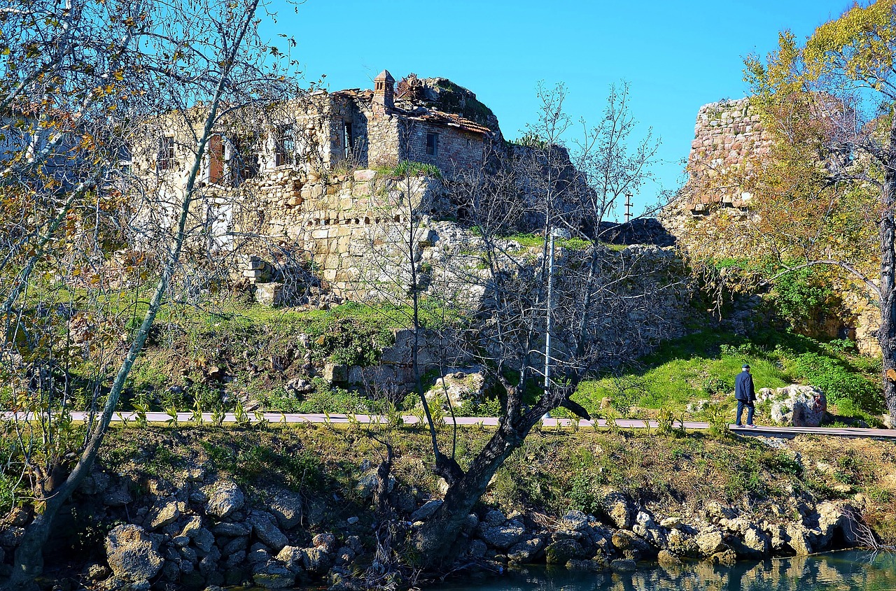 ruin castle historic free photo