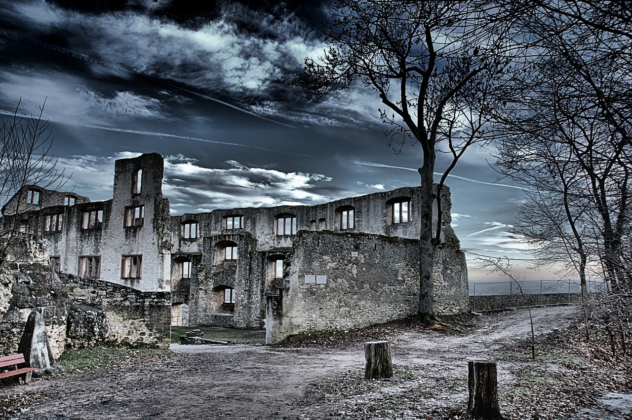 ruin decay castle free photo