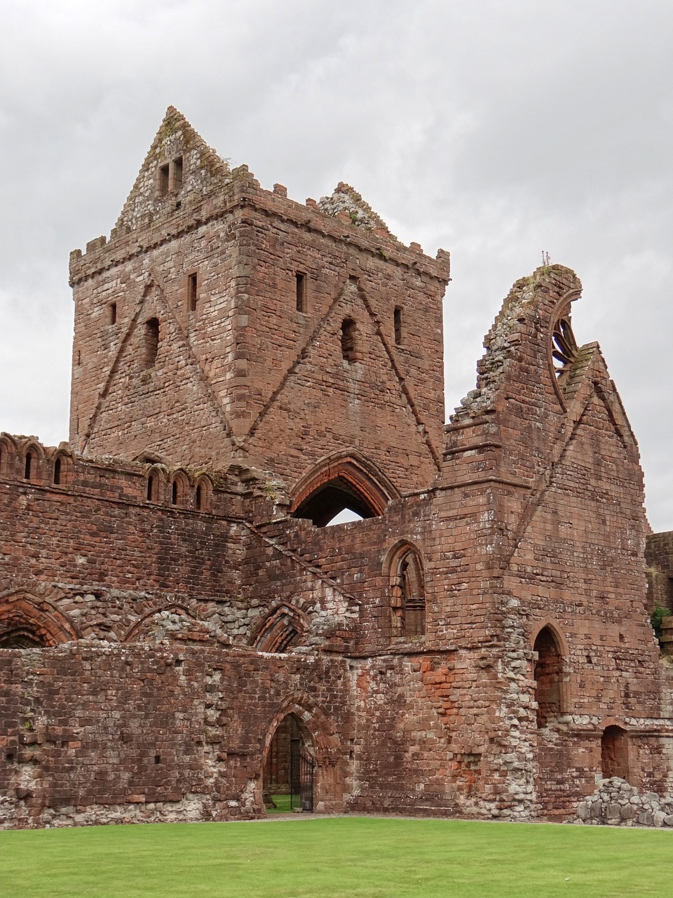 ruin chapel historical free photo