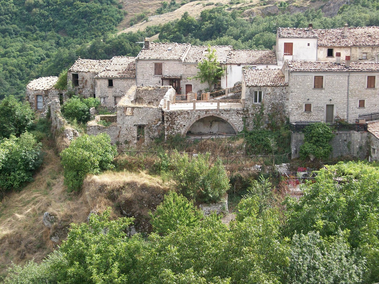 ruine village expired free photo