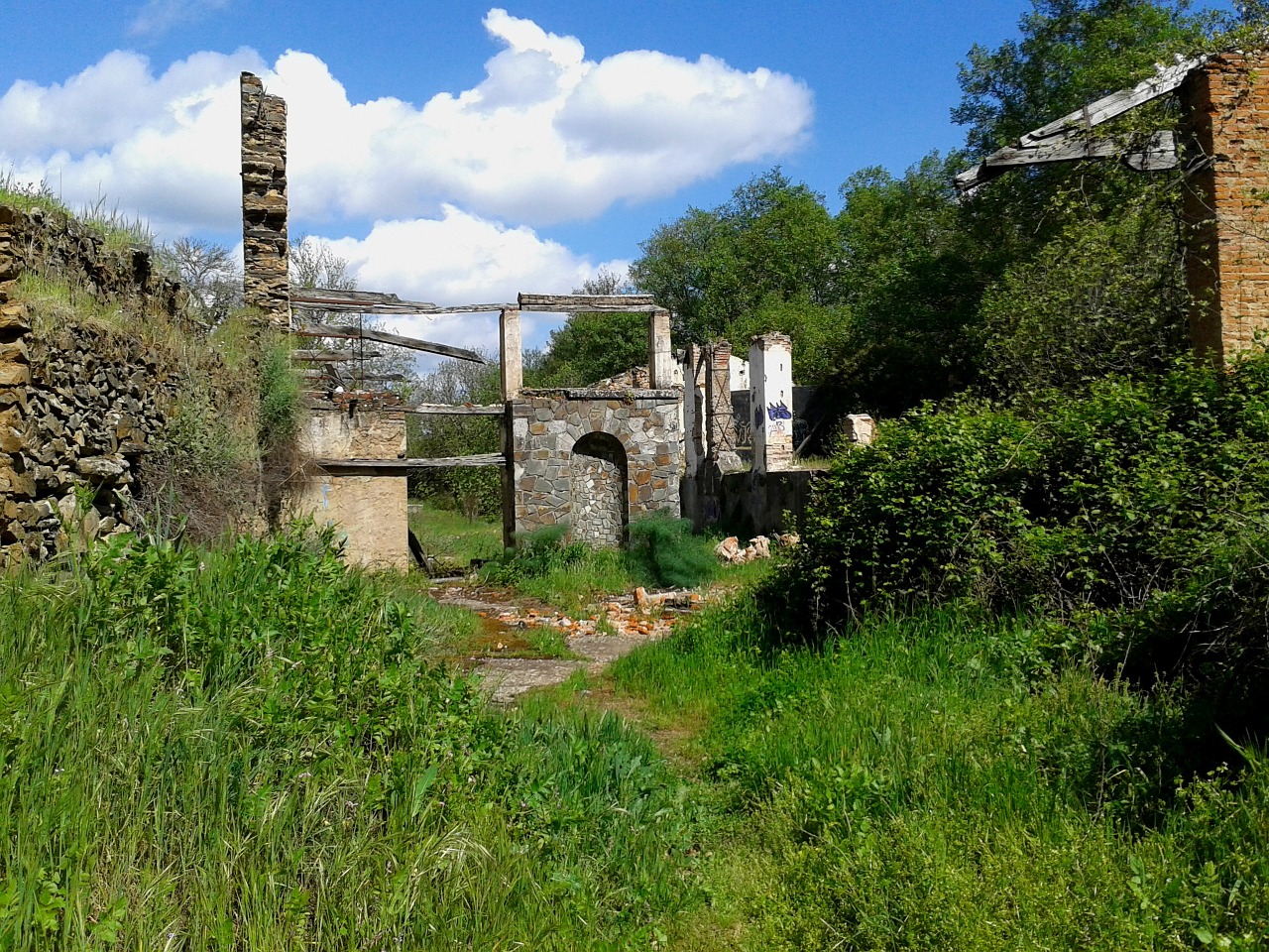 ruins abandonment abandoned free photo