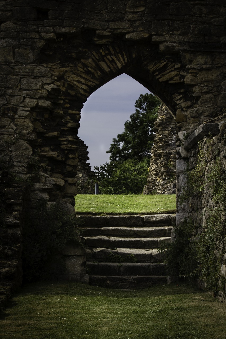 ruins ancient building free photo