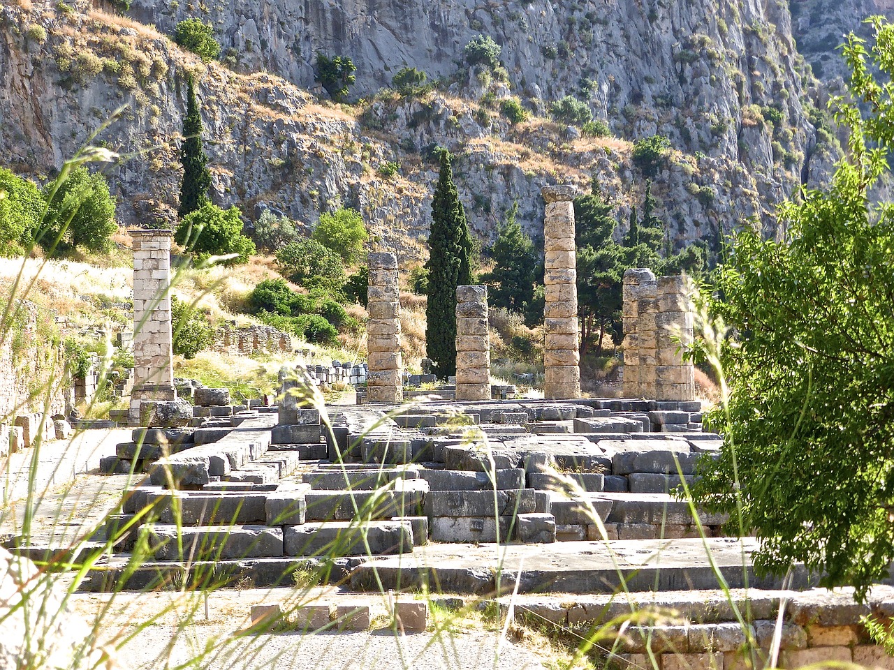ruins columns delphi free photo