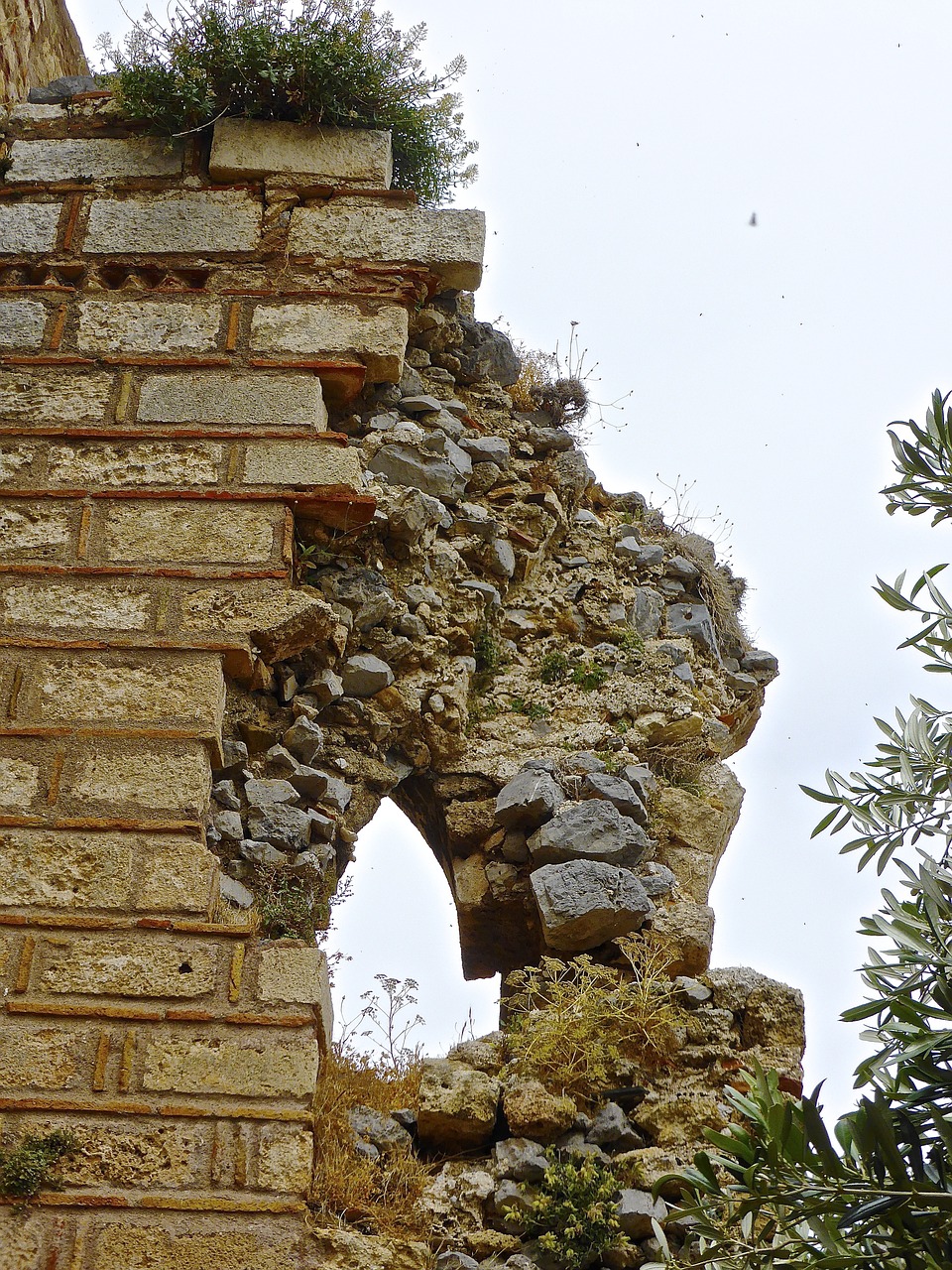 ruins derelict bricks free photo
