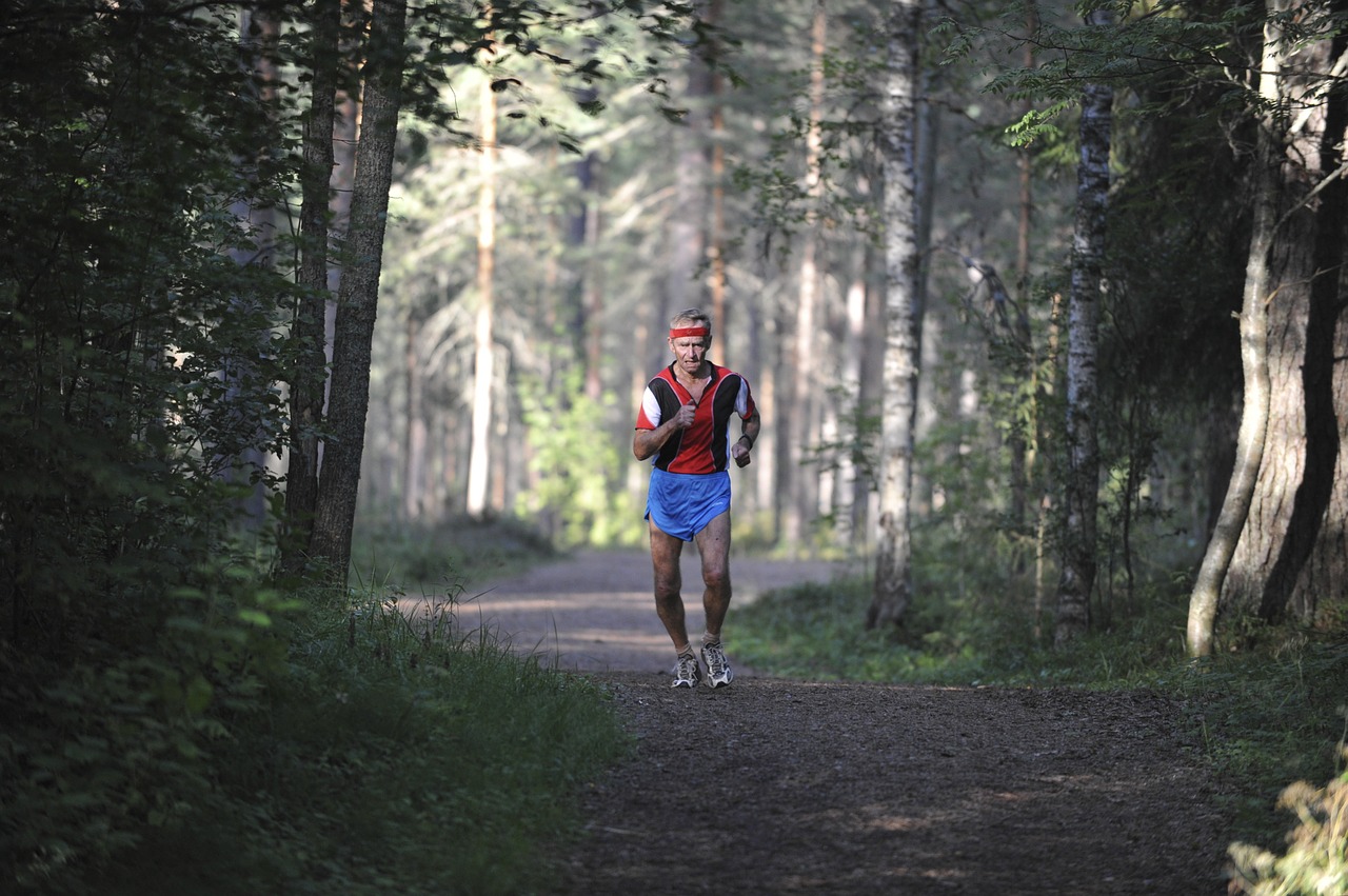 runner old man free photo