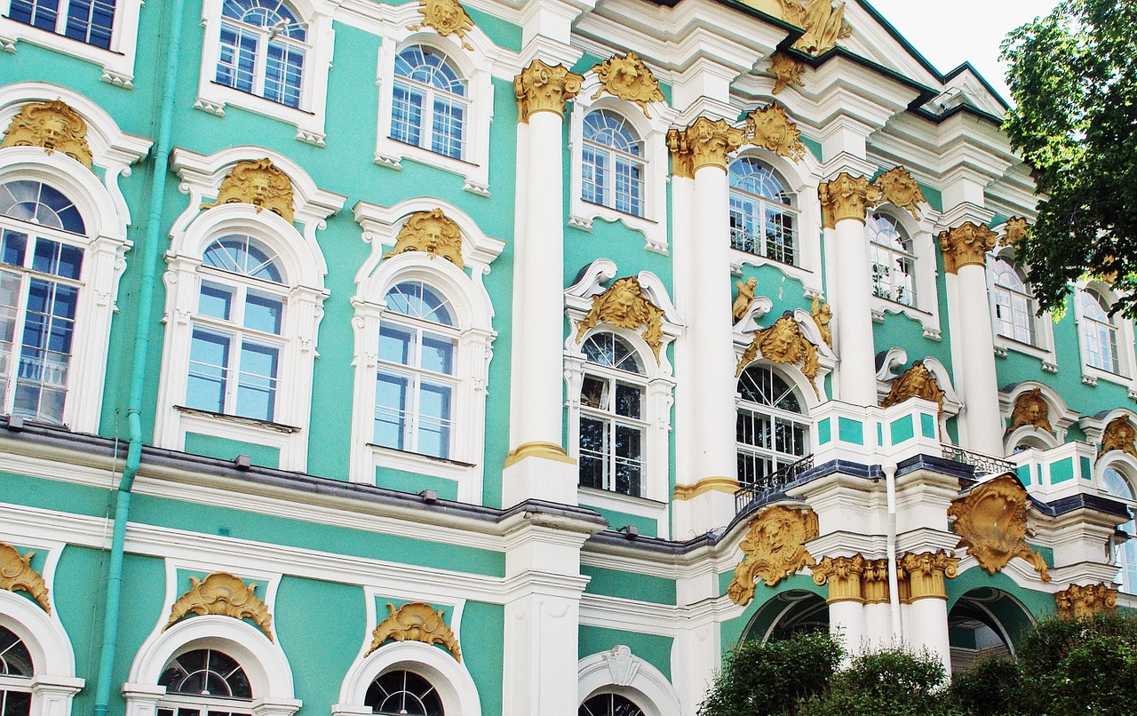 russia st-petersburg hermitage free photo