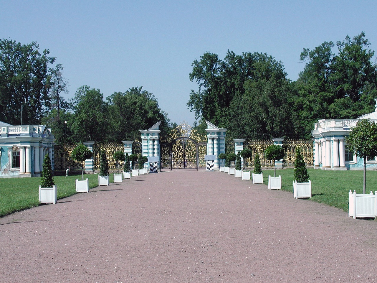 russia garden gate beautiful free photo