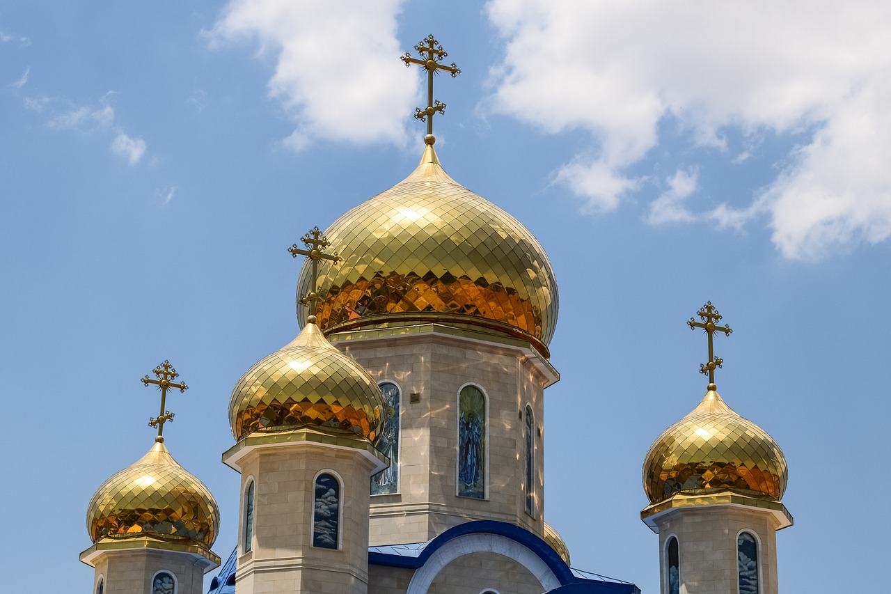 russian church dome golden free photo