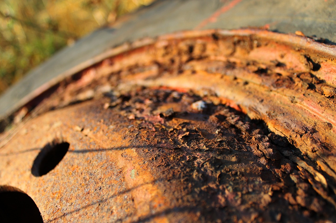 rust  wheel  metal free photo