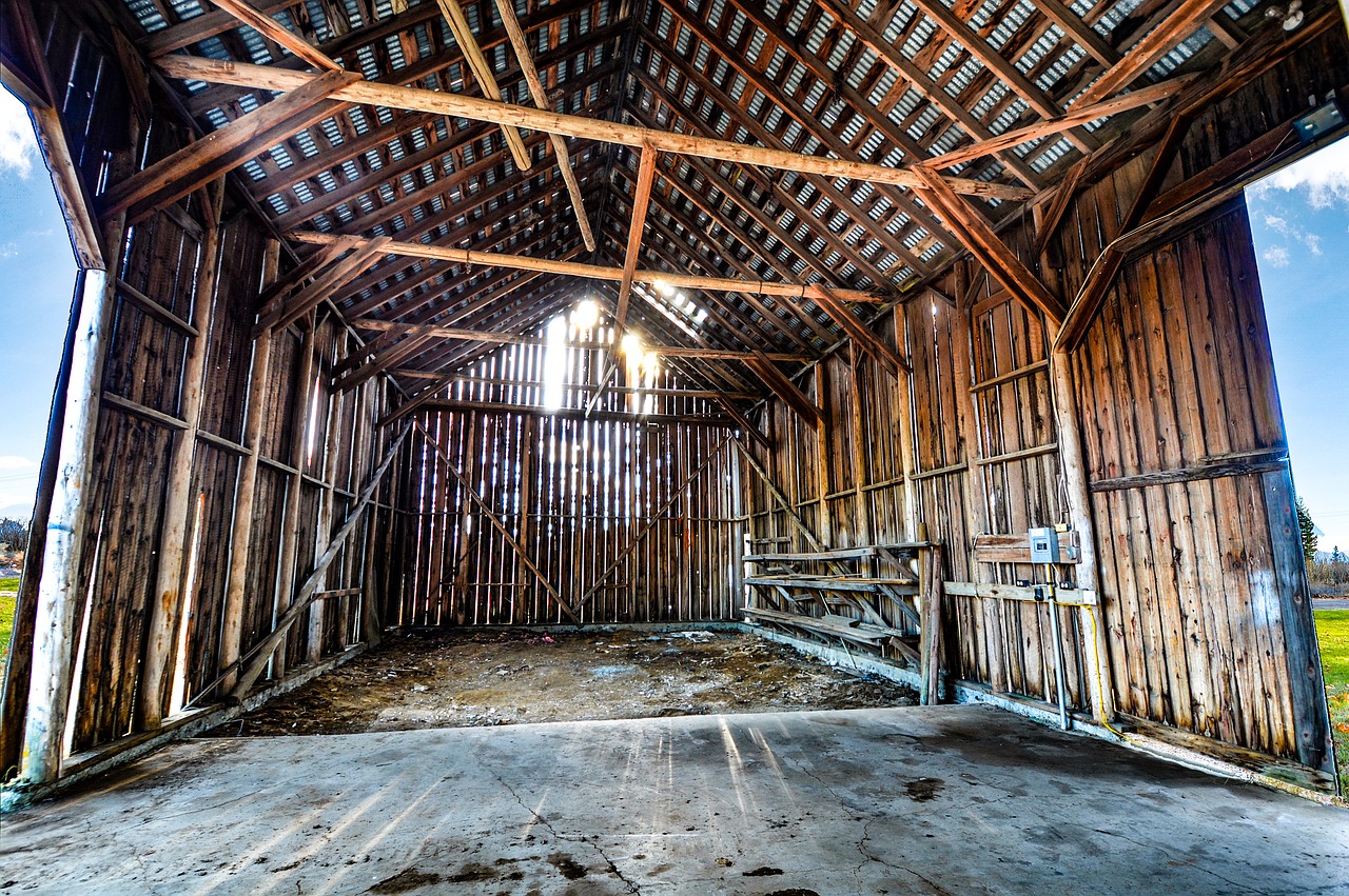 rustic barn wood free photo