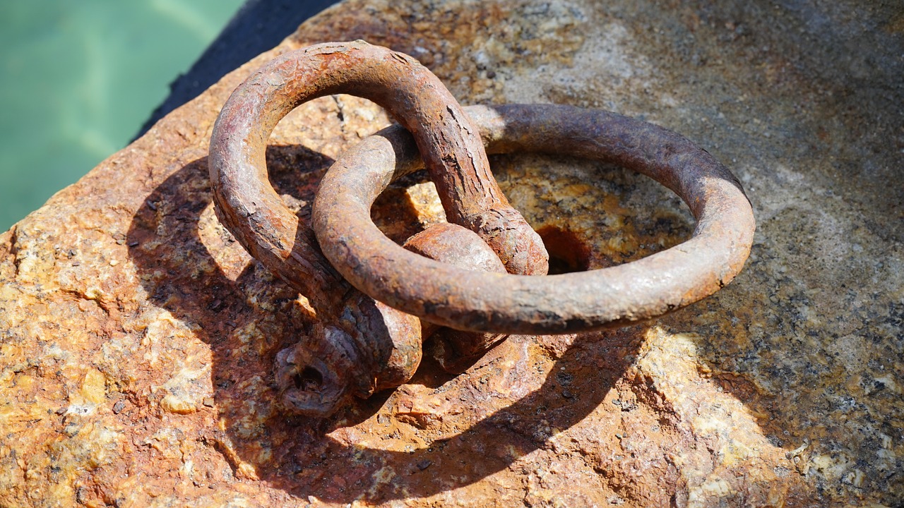 rusty ring metal free photo