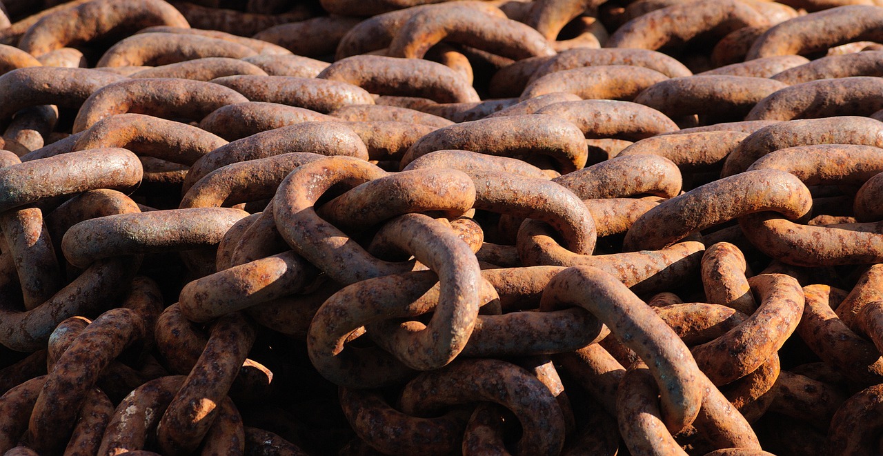 rusty chain brown free photo