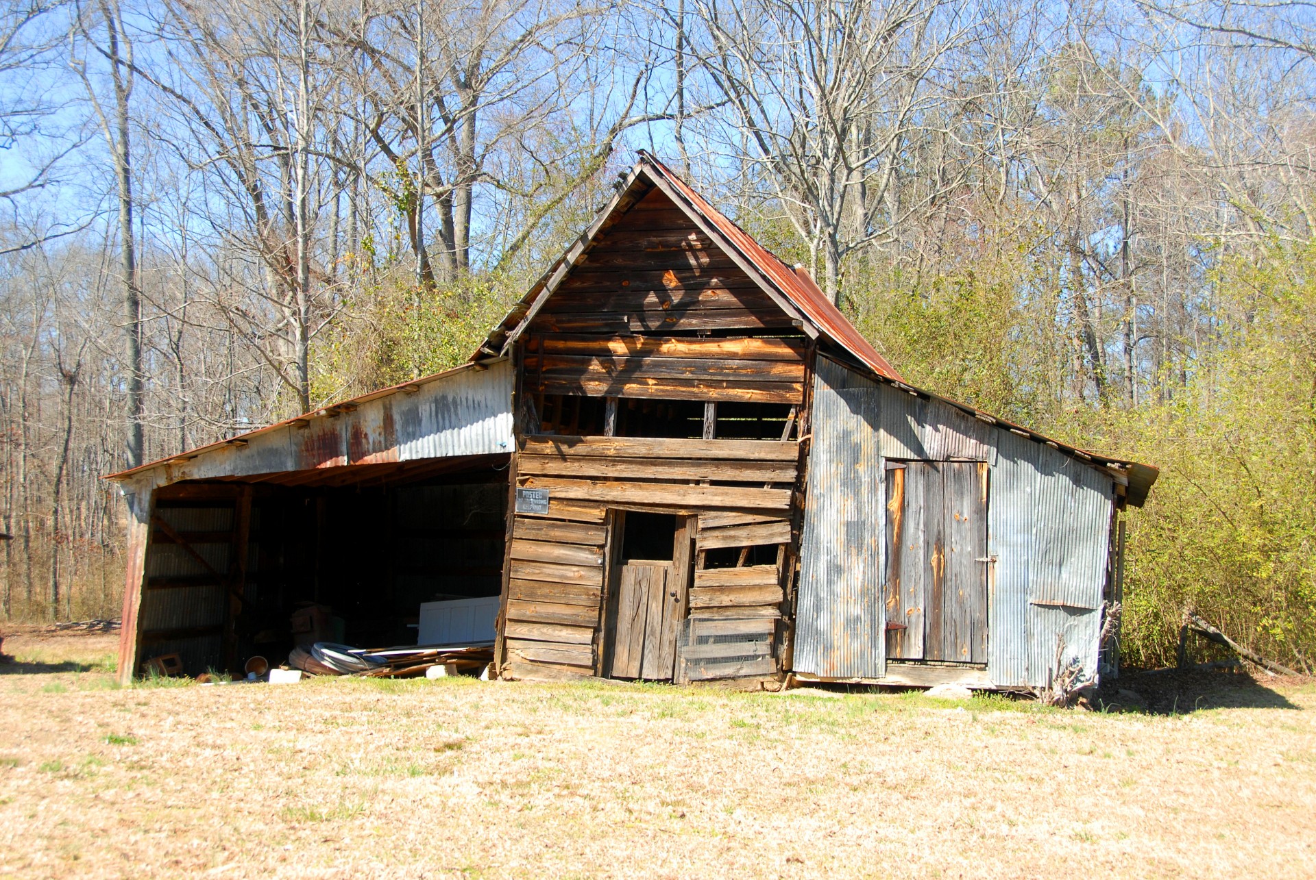 rustic old barn free photo
