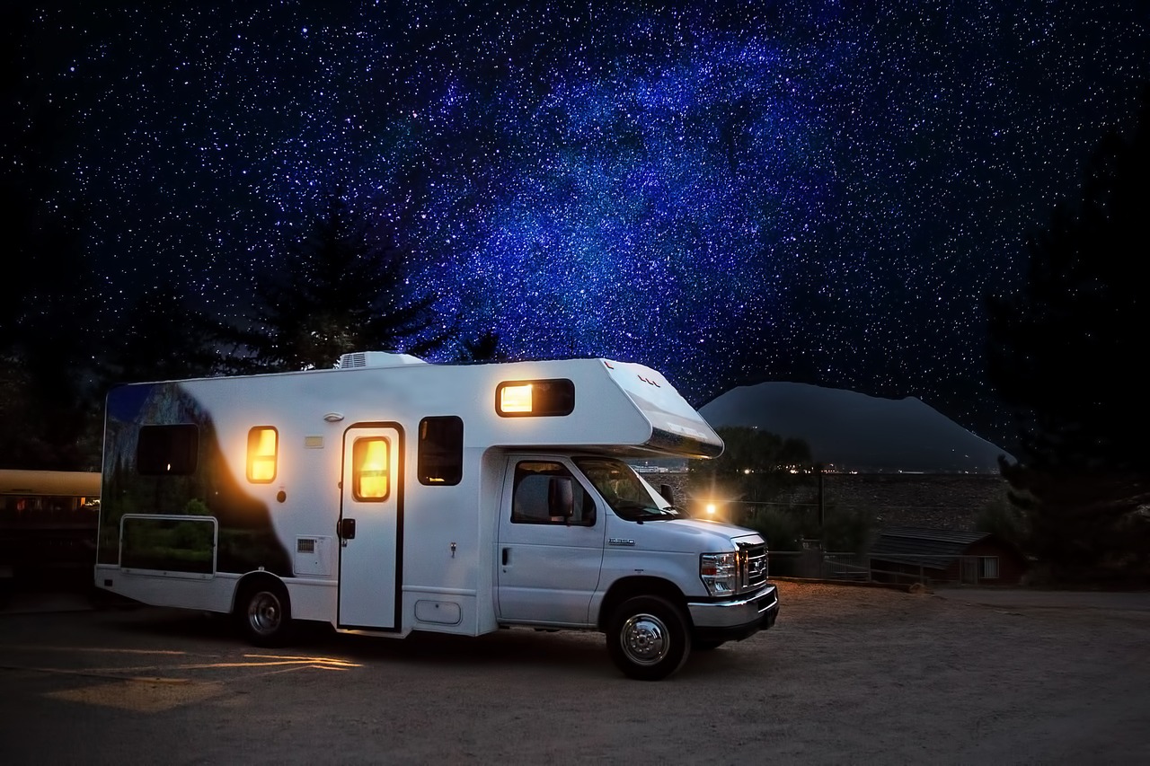 rv camper night free photo