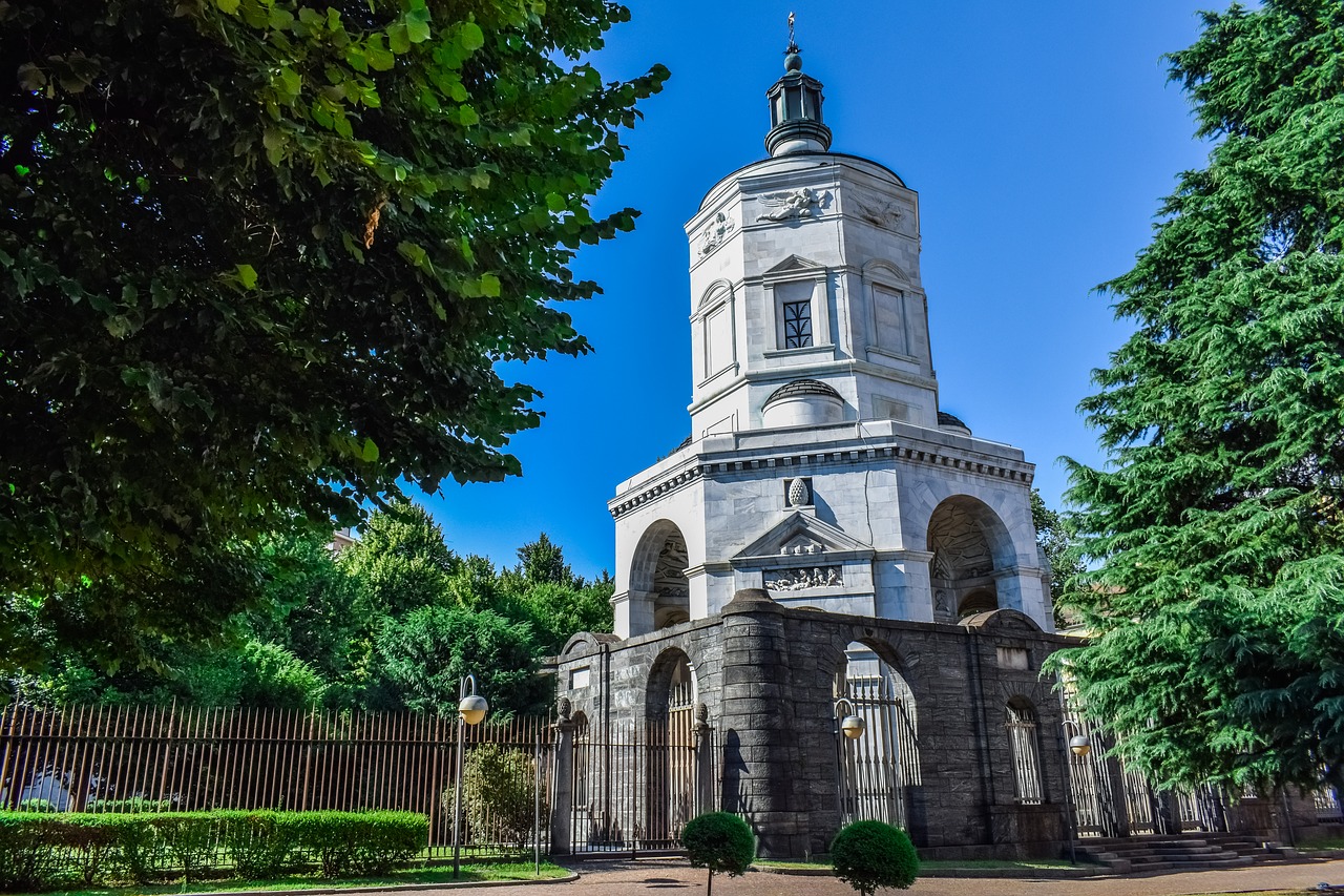 sacrario dei caduti  tempio della vittoria  monument free photo