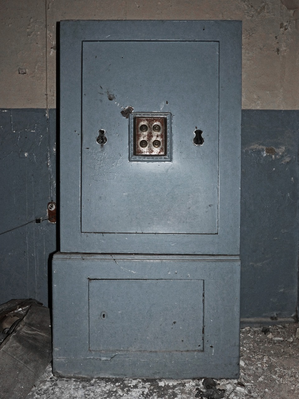 safety deposit box old abandoned free photo