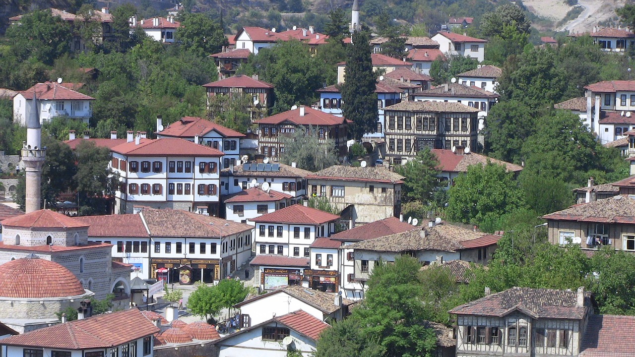 safranbolu houses cityscape free photo