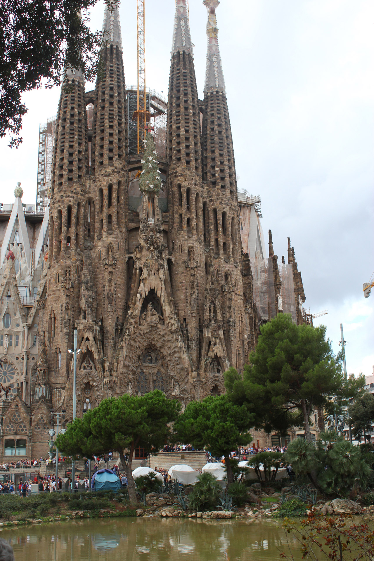 cathedral sagrada familia free photo