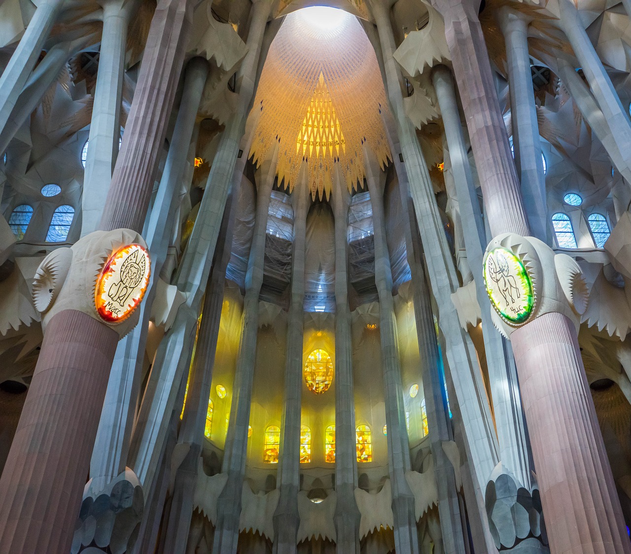 sagrada familia cathedral barcelona spain free photo