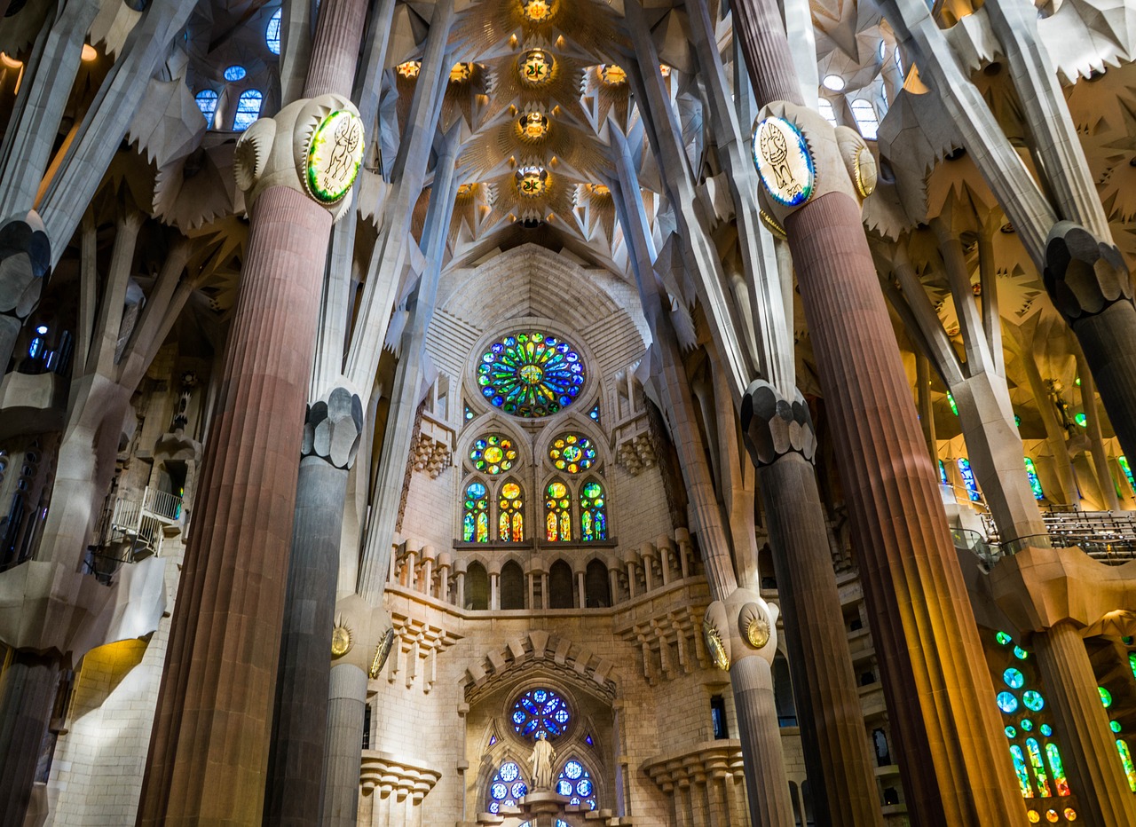 sagrada familia cathedral barcelona spain free photo