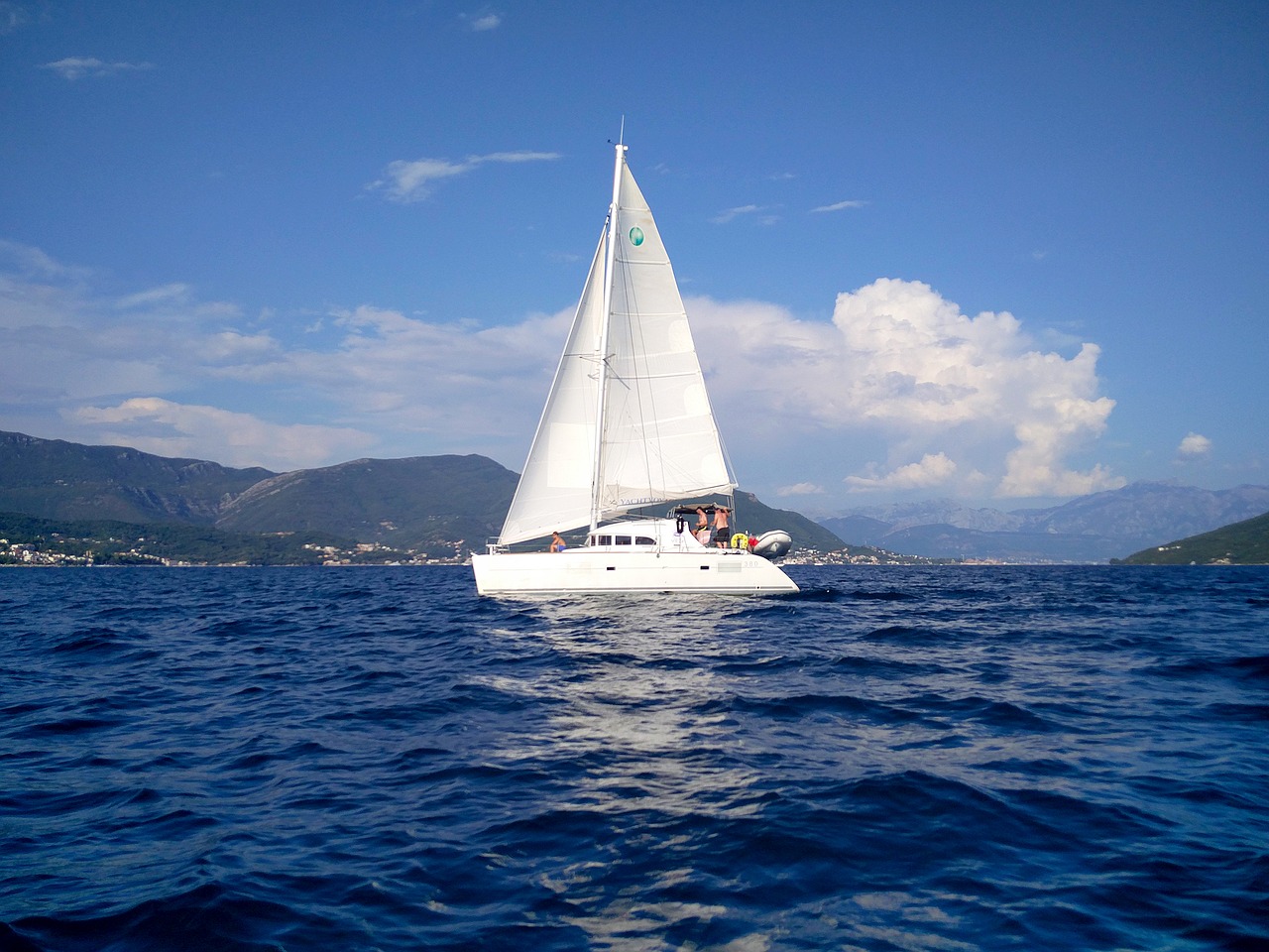sailboat boat sea free photo