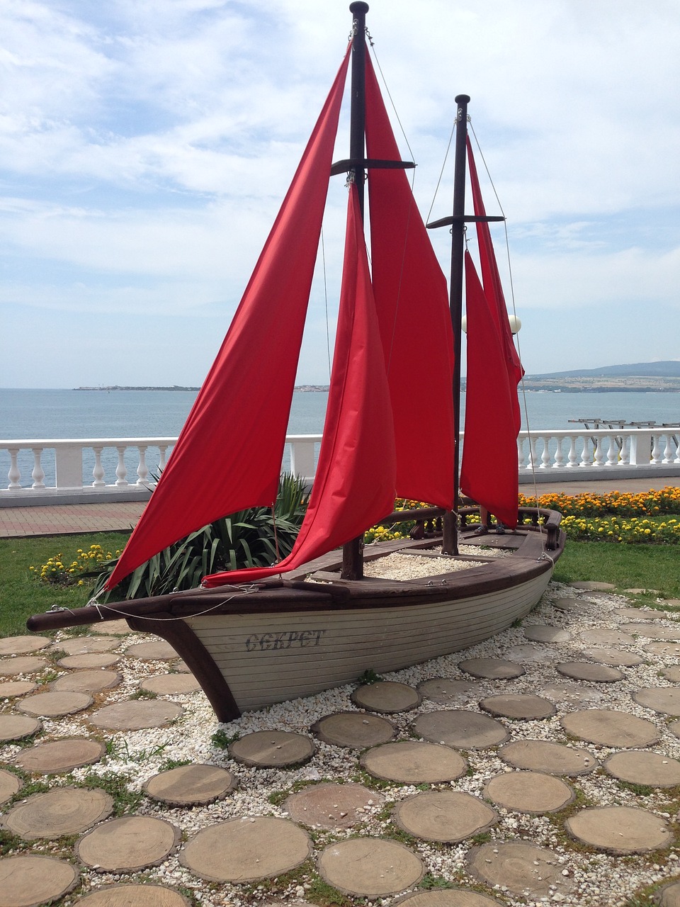 sailboat secret gelendzhik free photo