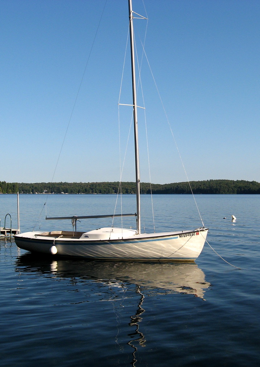 sailboat boat lake free photo
