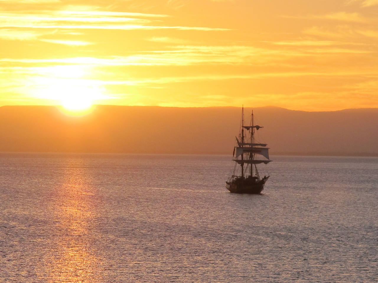 sailboat sunset ship free photo