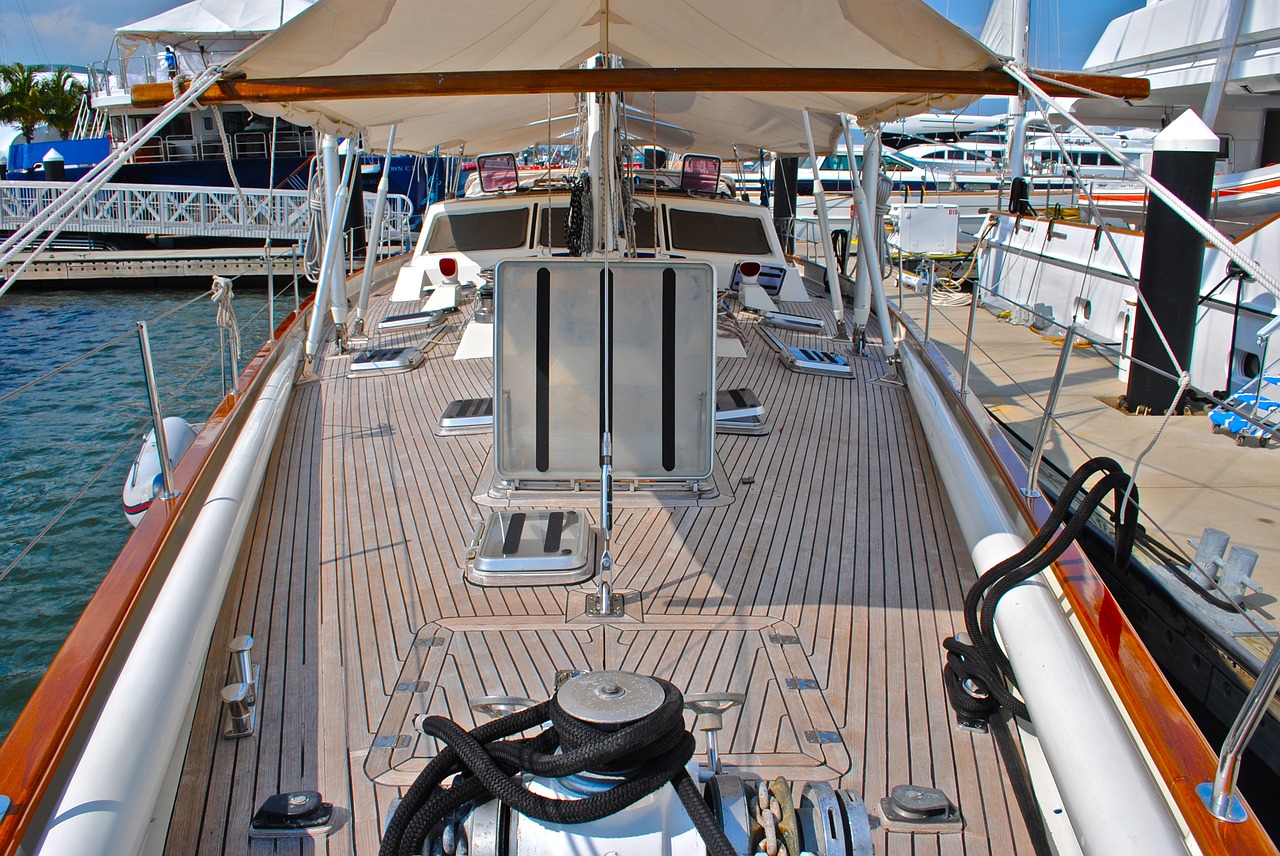sailboat boat deck foredeck free photo
