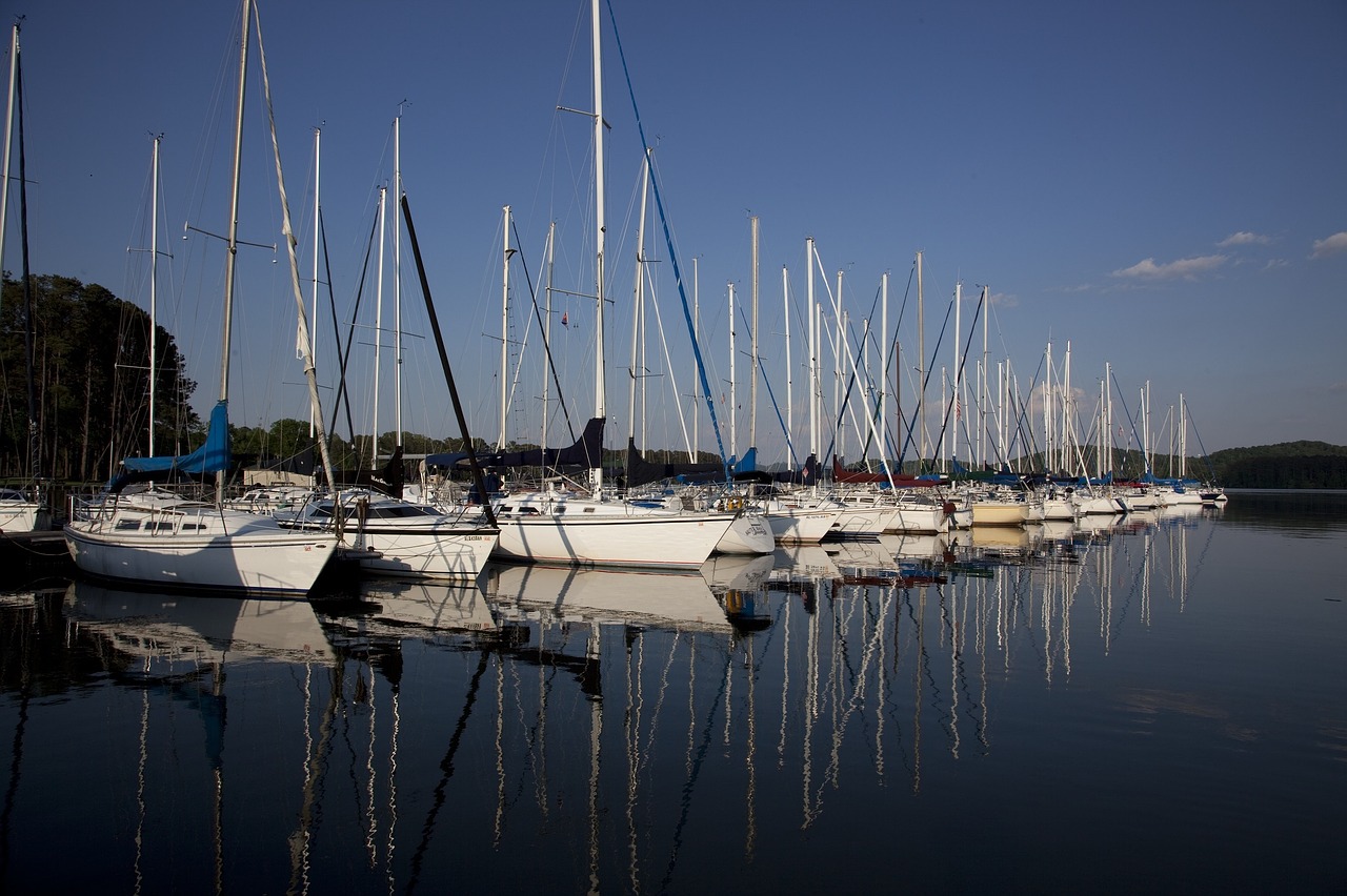 sailboats lake vessels free photo