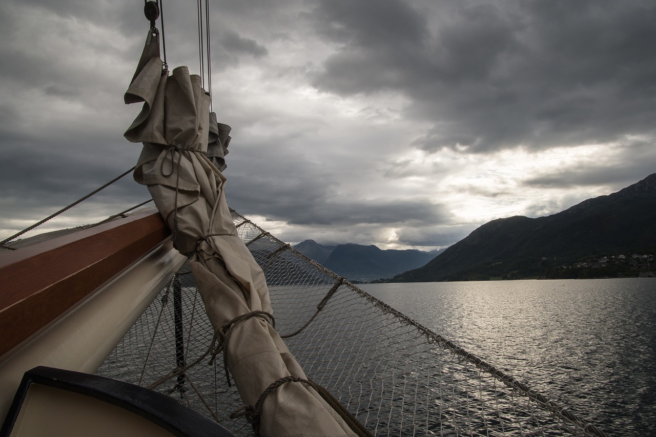 sailing  weather  clouds free photo