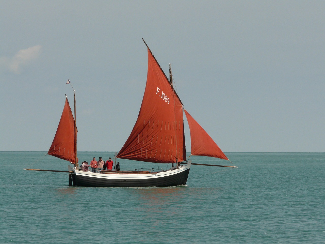 sailing boat etretat normandy free photo