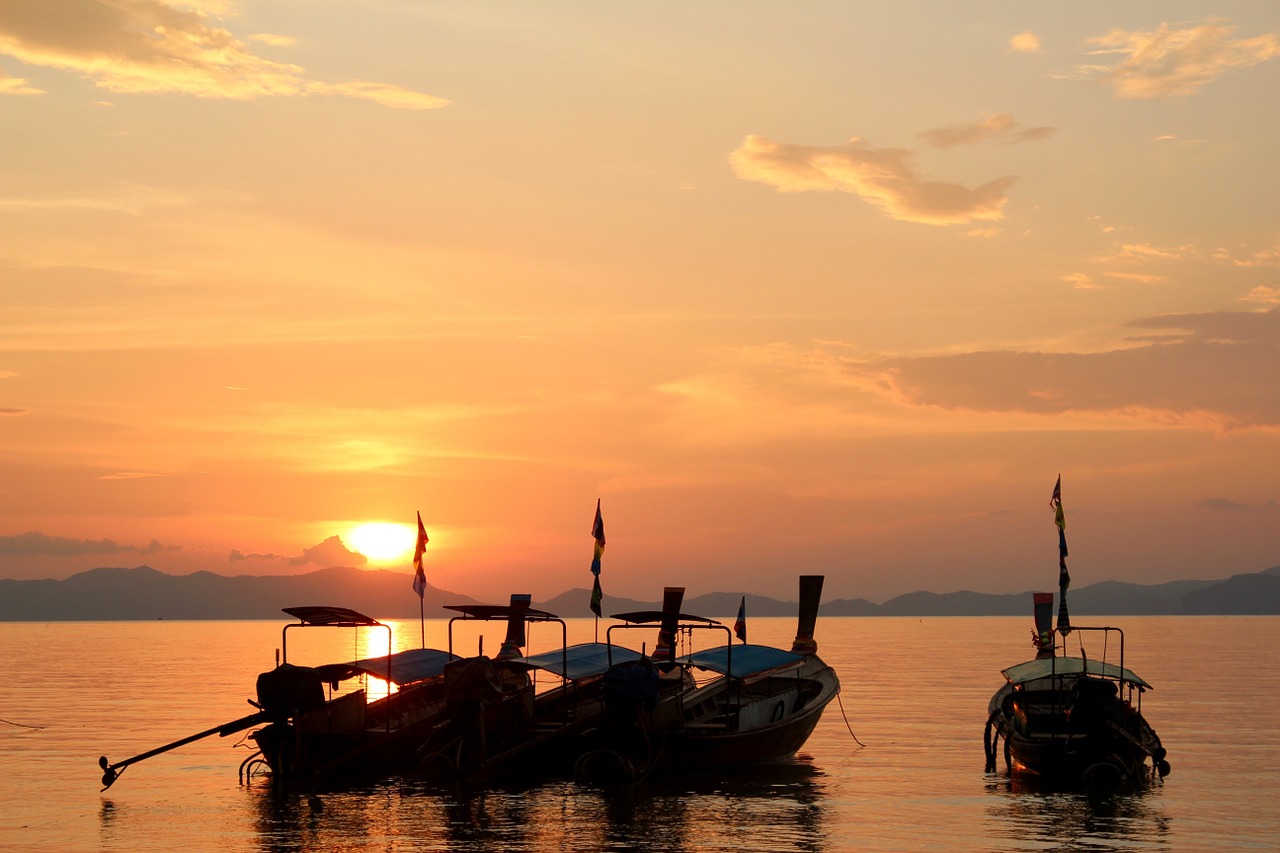 sailing boat sunset boot free photo