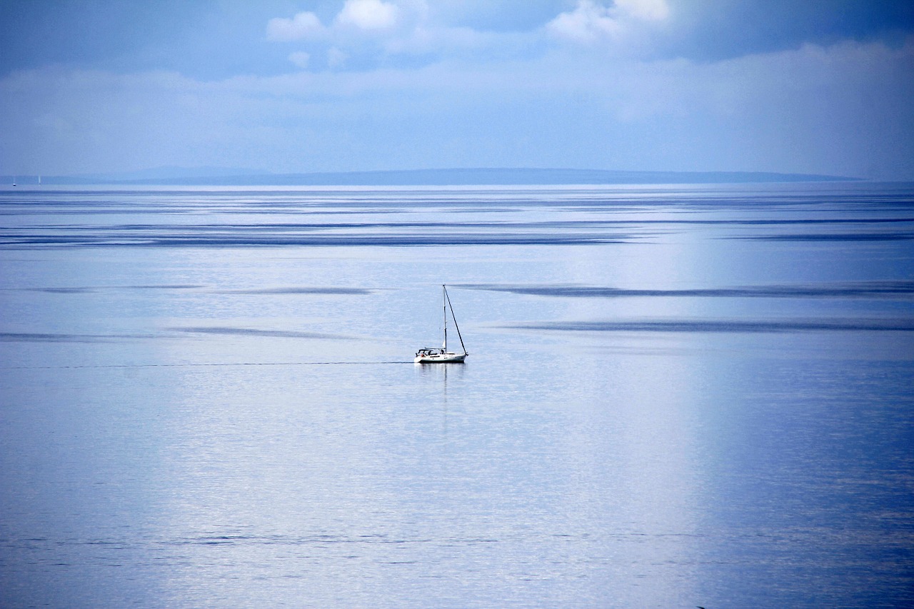 sailing boat sailing vessel abendstimmung free photo