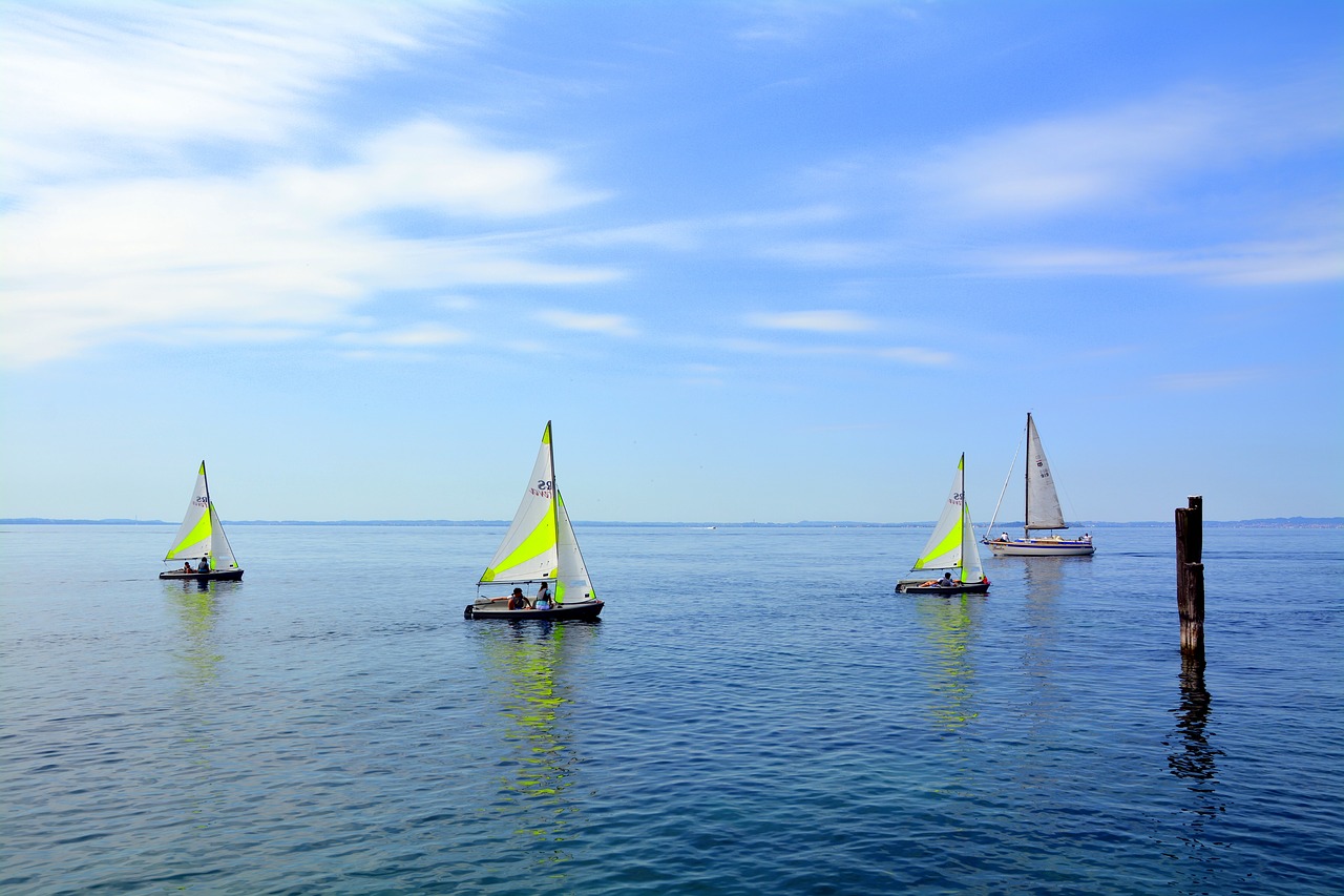 sailing boat lake water free photo