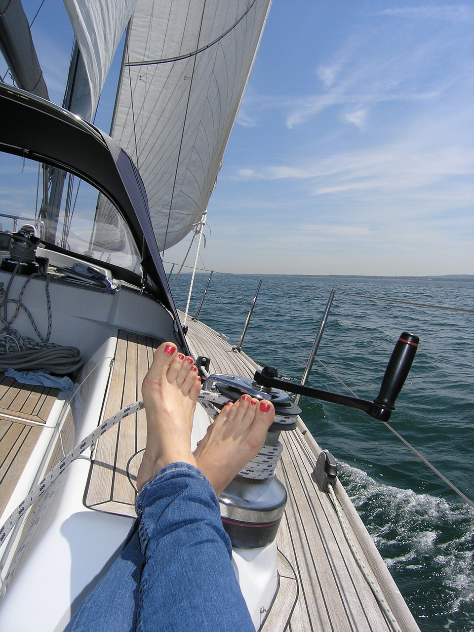 sailing boat relaxation water free photo