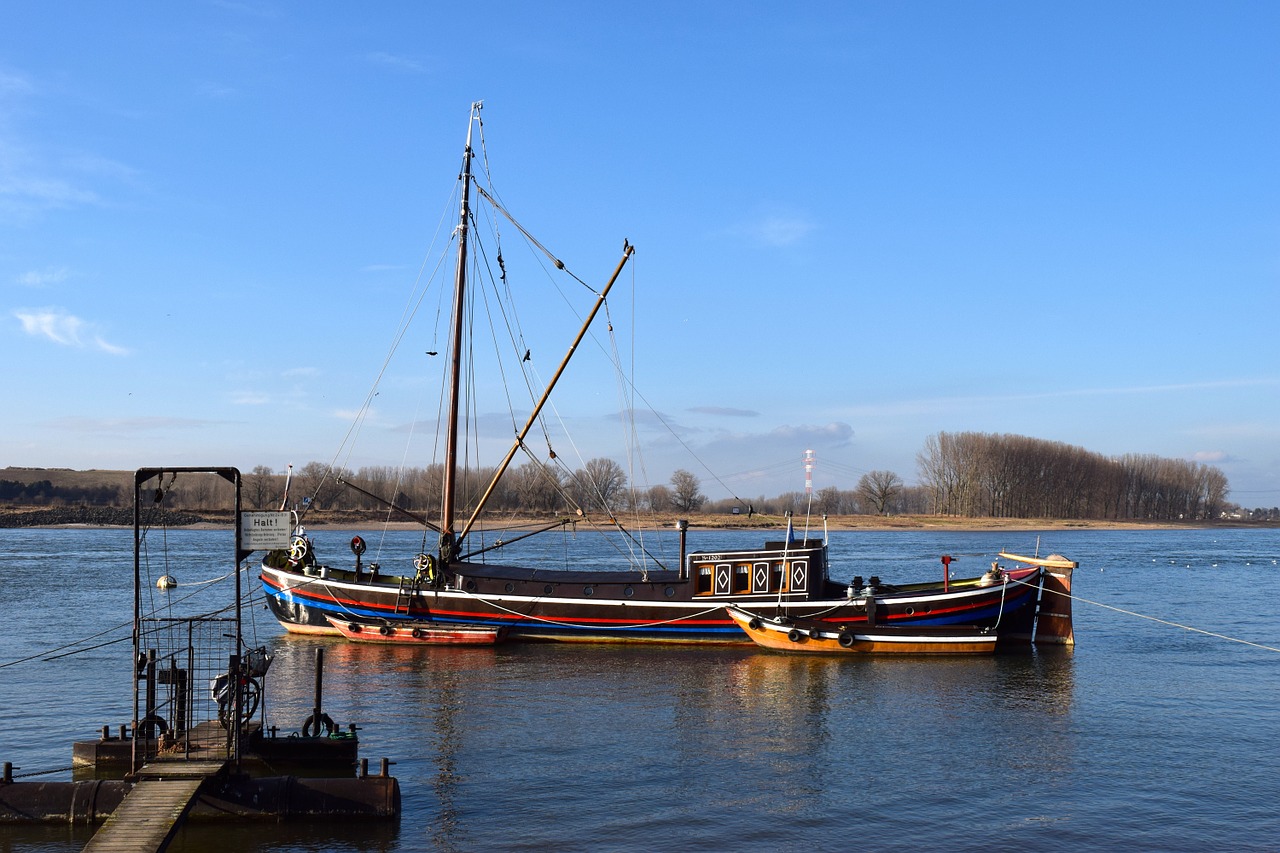 sailing boat rhine water free photo