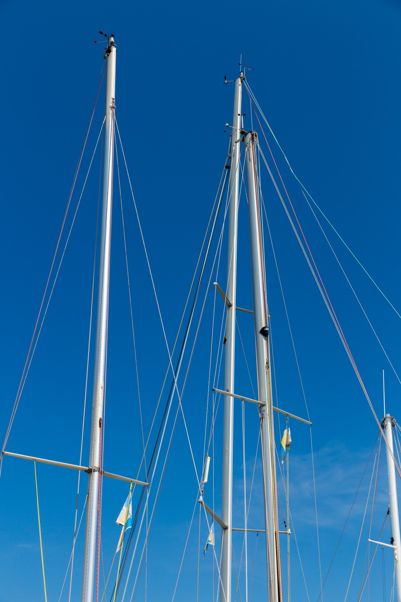 sailboat mast lines