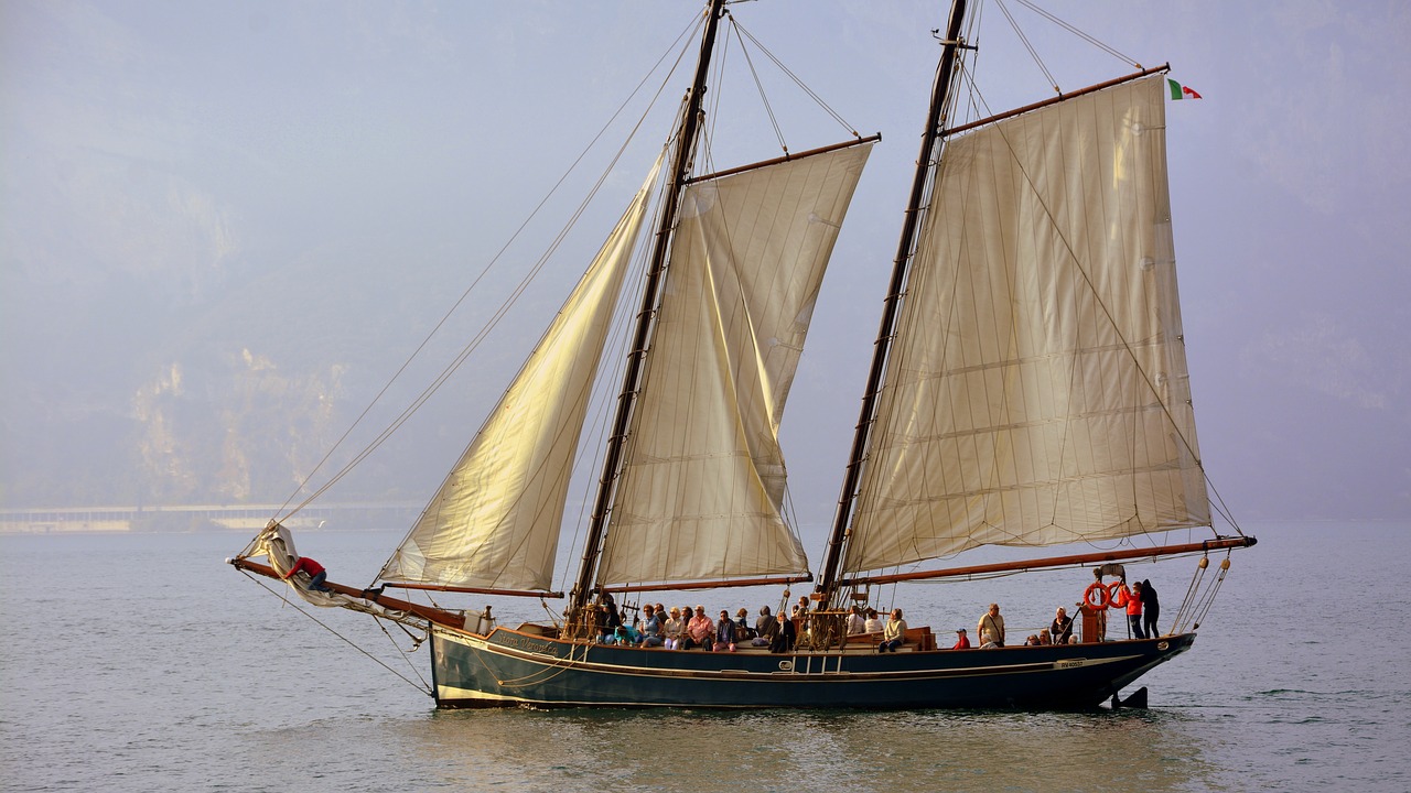 sailing ship lake garda free photo