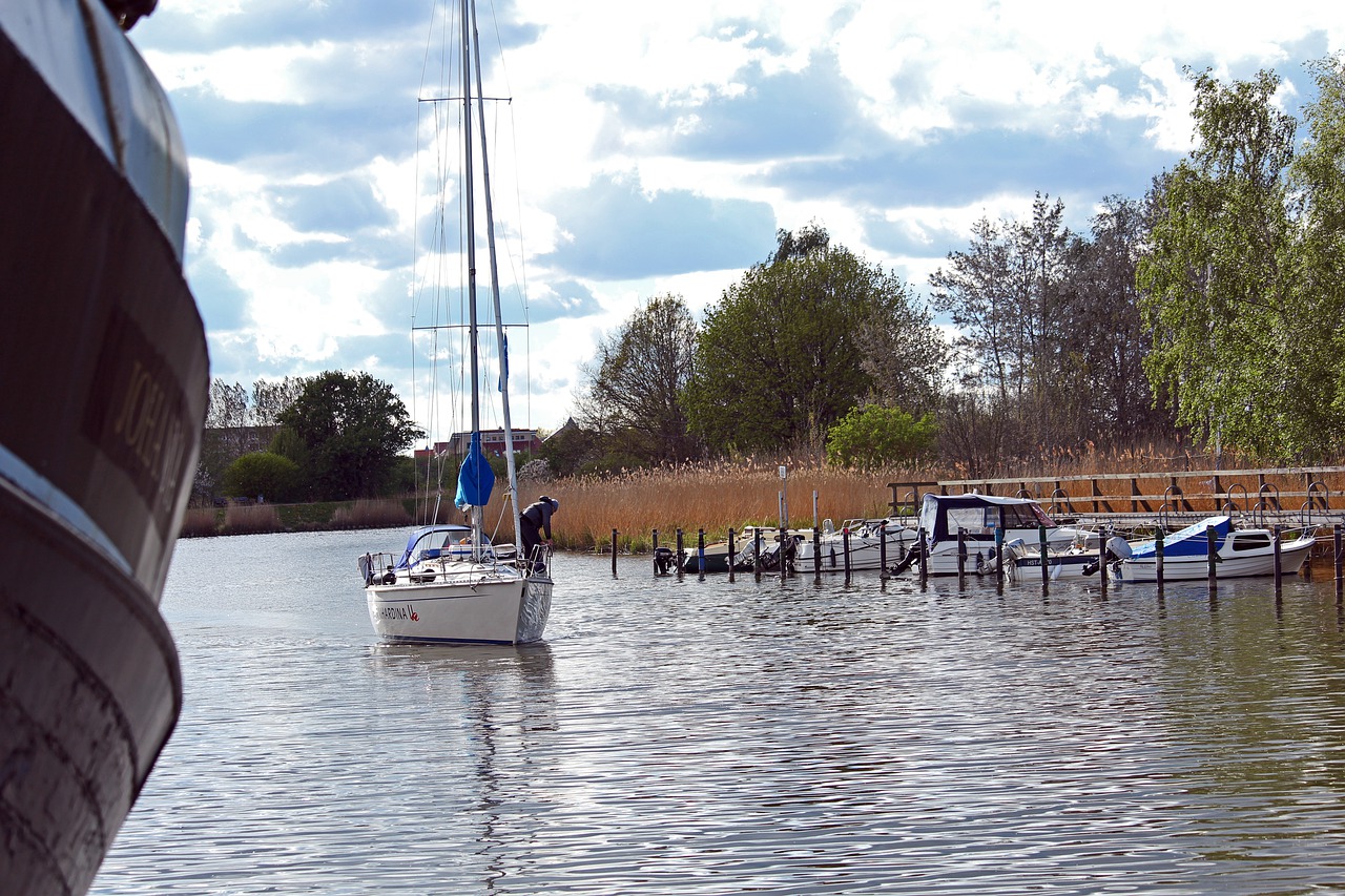 sailing vessel  sailing boat  ship free photo