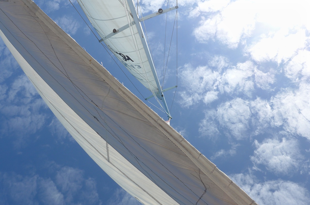 sails sky sea free photo