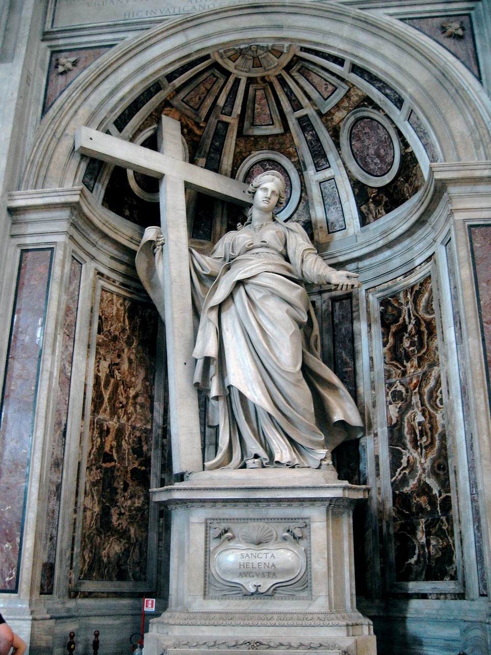 saint helena statue rome saint-pierre basilica italy free photo