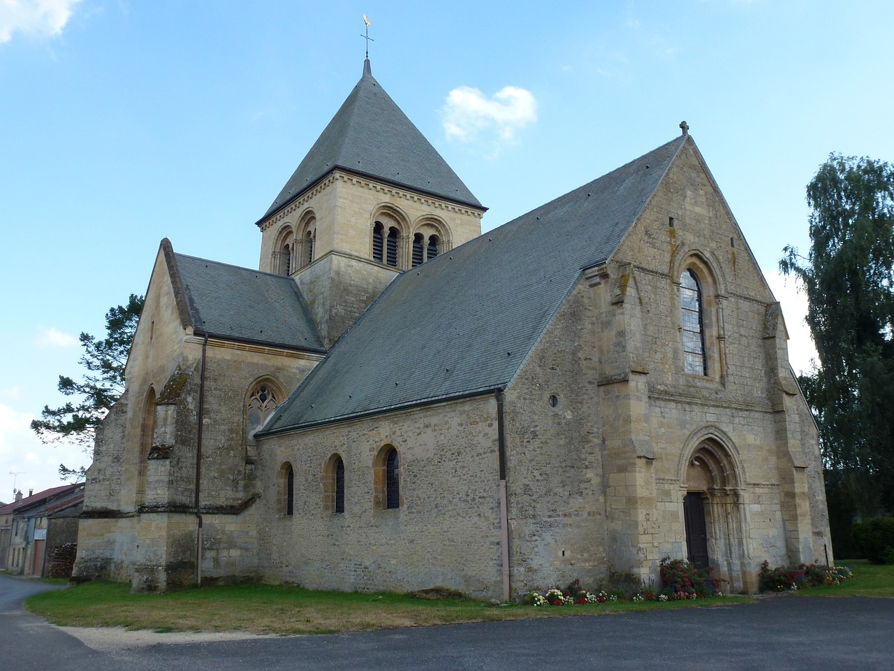 sainte-catherine church france free photo