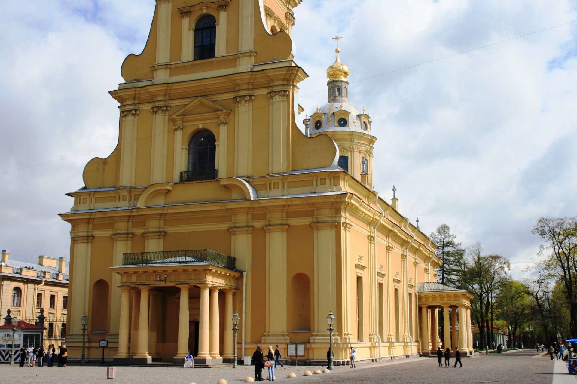 building soft yellow arches free photo