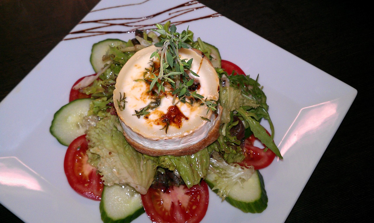 salad goat cheese healthy free photo