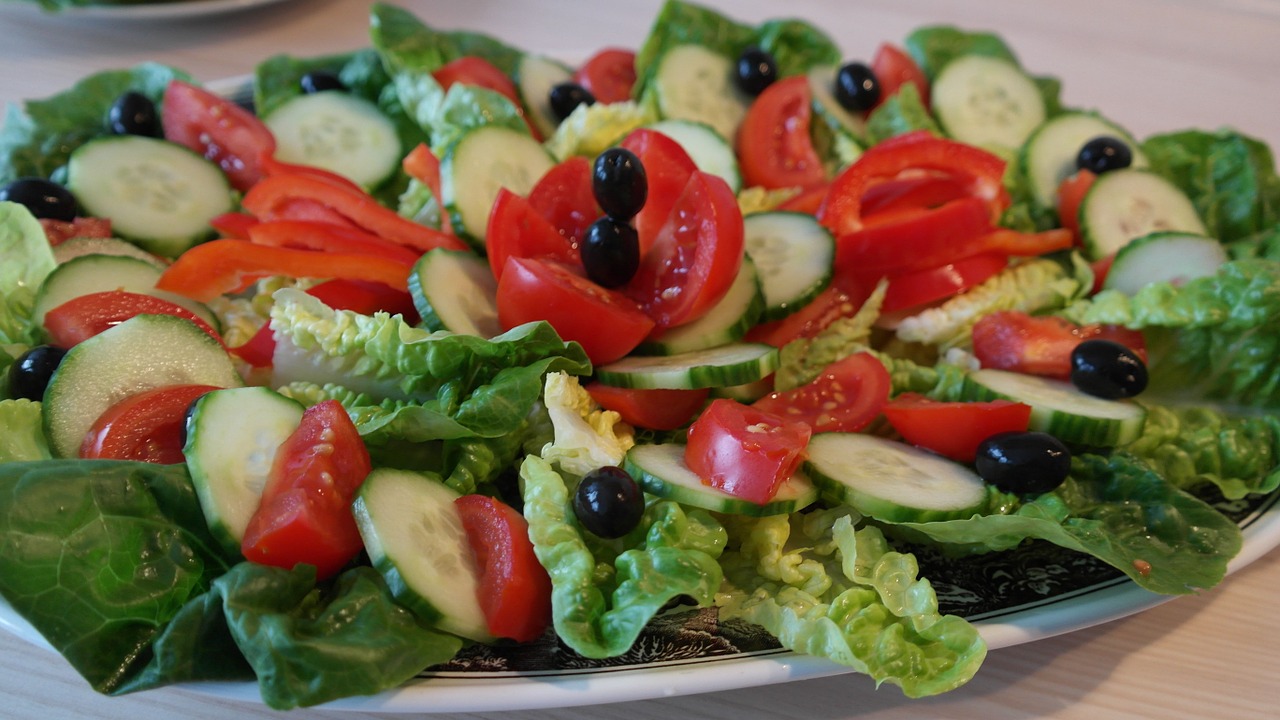 salad salad plate leaf lettuce free photo
